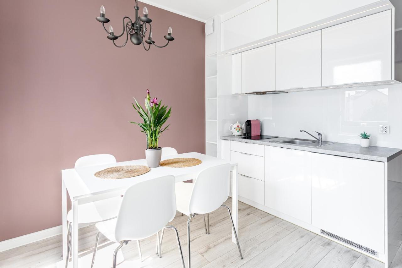 Apartament "Anna" - Kwartal Rozy Wiatrow, 15 Min Spacerem Od Plazy Свіноуйсьце Екстер'єр фото