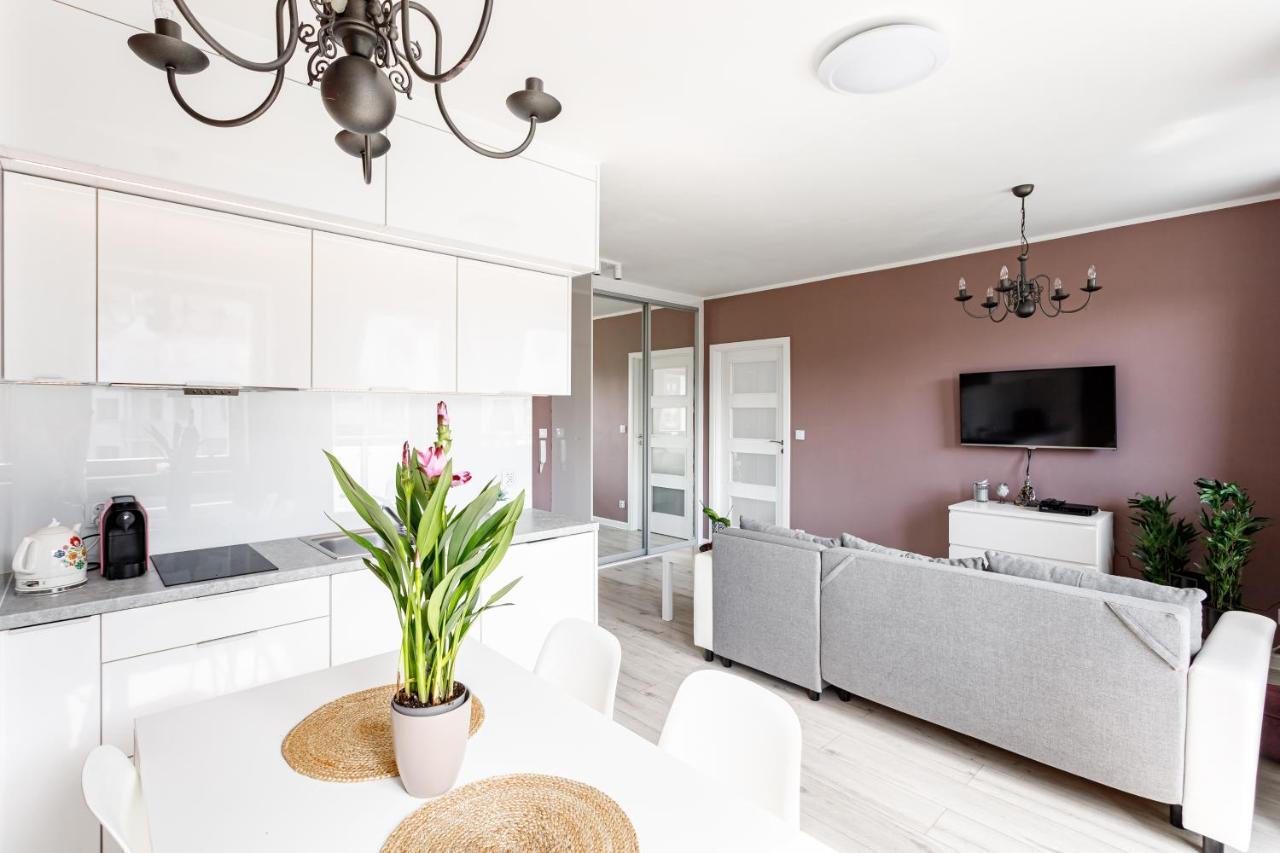 Apartament "Anna" - Kwartal Rozy Wiatrow, 15 Min Spacerem Od Plazy Свіноуйсьце Екстер'єр фото